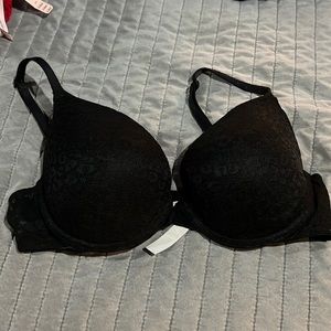 Victoria’s Secret Wear Everywhere Push up Bra